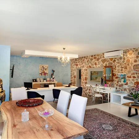Hotell Desiterra Luxury And 5*